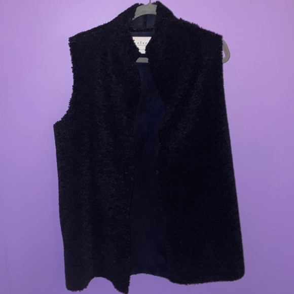Fuzzy Black Vest - Picture 1 of 4
